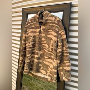 Camo sherpa